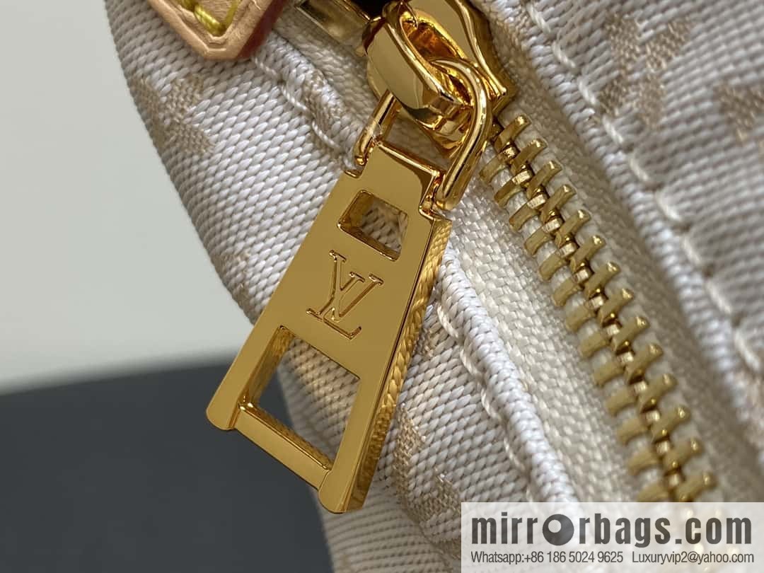 [Boutique‑grade] M12433 white, mini lunch box bag, moon bag series MINI MOON handbag