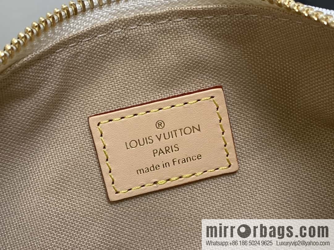 [Boutique‑grade] M12433 white, mini lunch box bag, moon bag series MINI MOON handbag