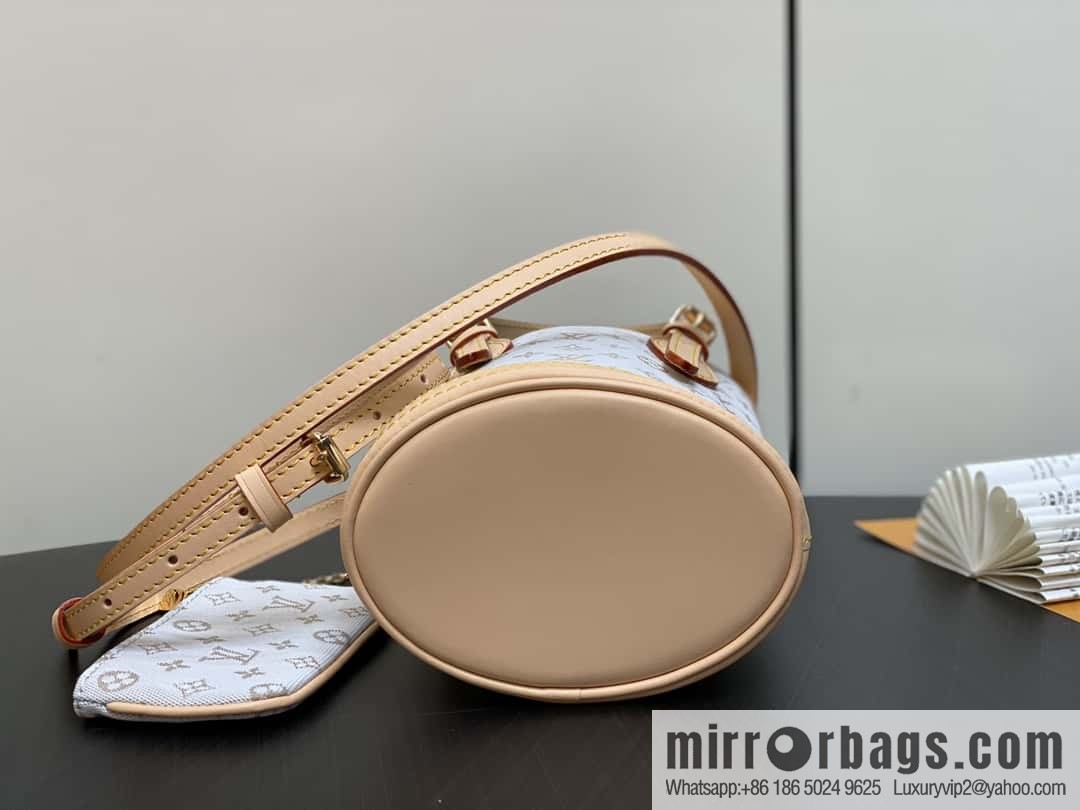 [Boutique‑grade] M12317 white denim, mini bucket bag series Nano Bucket Mini bucket handbag