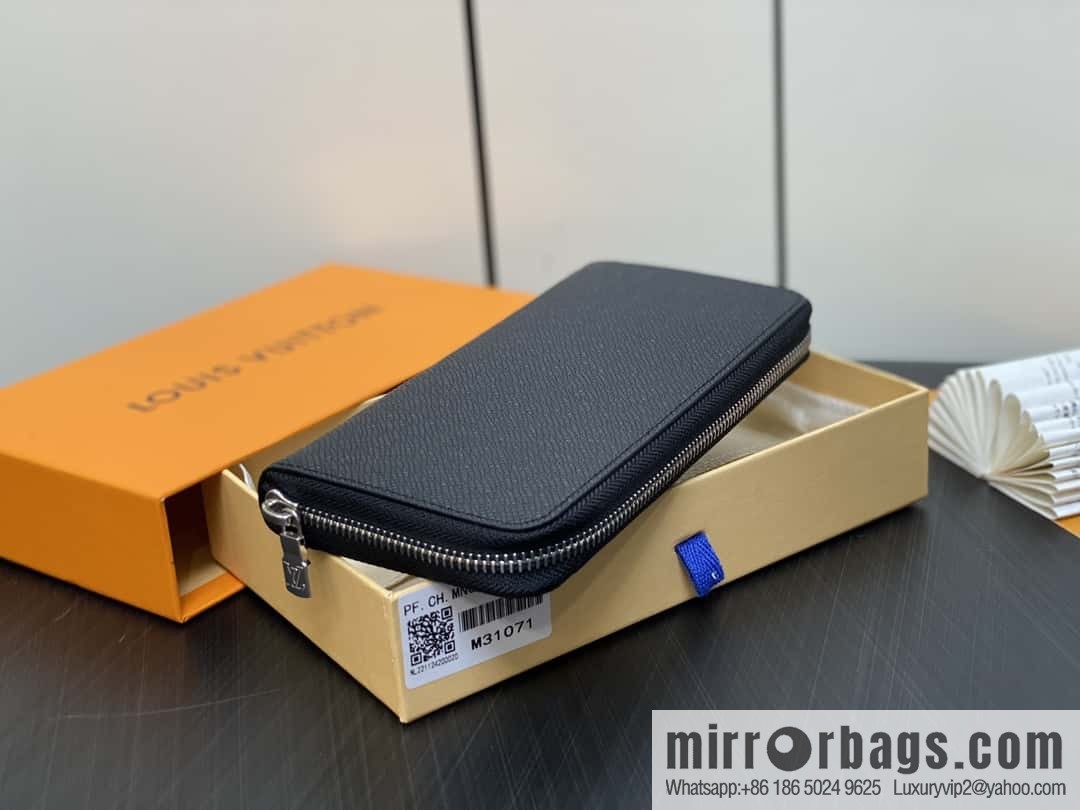[Boutique‑grade] M31071 black cross pattern, full leather single zipper wallet series Zippy zipper wallet M60017 11721 black