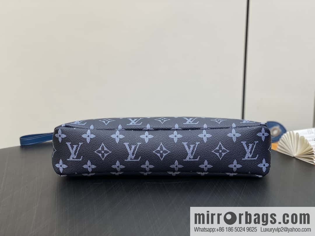 [Boutique‑grade] M11545 blue gradual change handbag clutch series Pochette Voyage Souple clutch