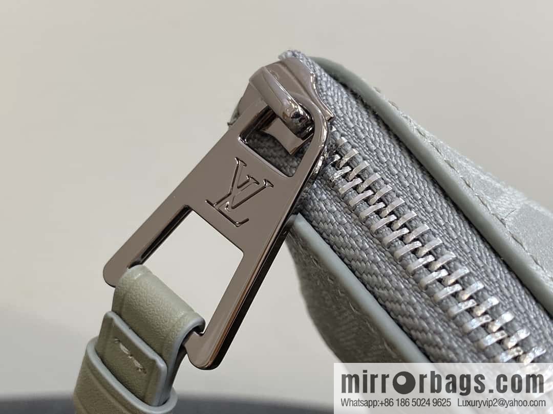 [Boutique‑grade] M11545 blue gradual change handbag clutch series Pochette Voyage Souple clutch