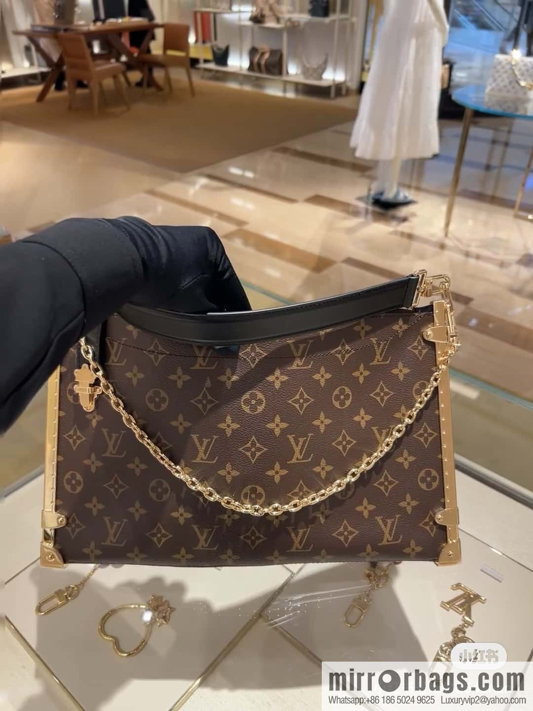 [Boutique‑grade] M12075 presbyopia, this Lucky Trunk handbag will be displayed in autumn and winter 2024