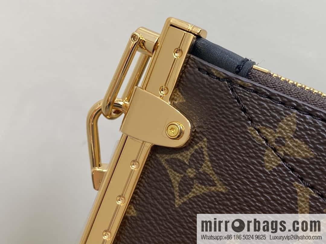[Boutique‑grade] M12075 presbyopia, this Lucky Trunk handbag will be displayed in autumn and winter 2024