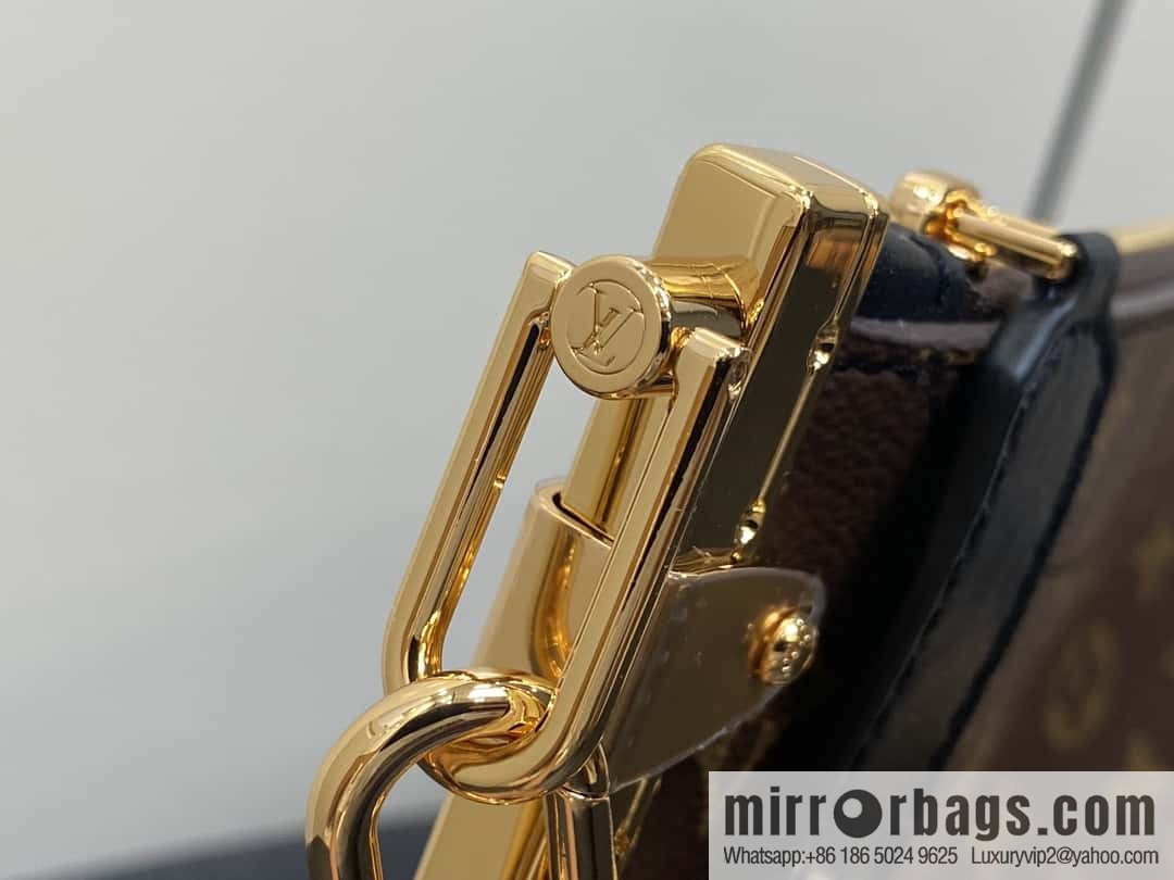 [Boutique‑grade] M12075 presbyopia, this Lucky Trunk handbag will be displayed in autumn and winter 2024