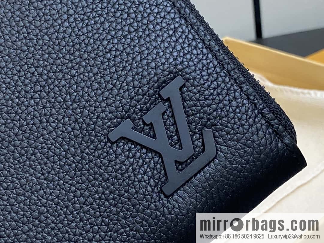 [Boutique‑grade] M80334 black, full leather single zipper wallet series, this horizontal Zippy wallet.