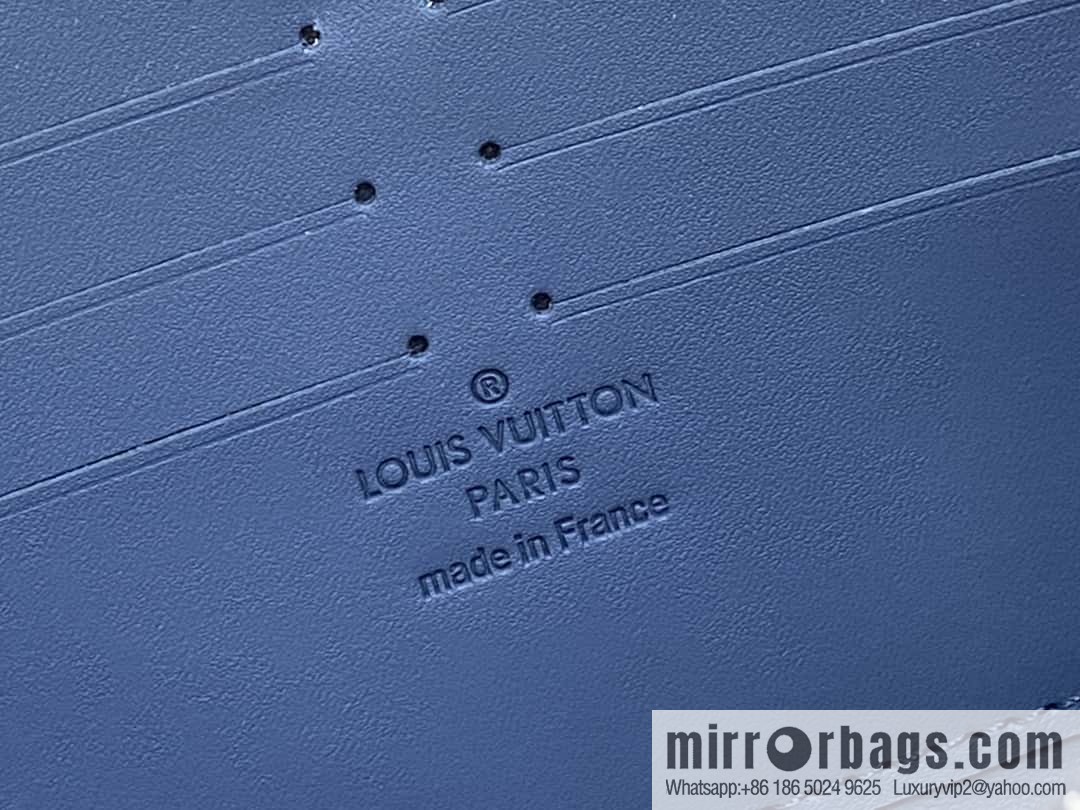 [Premium‑quality] M80334 blue, full leather single zipper wallet series, this horizontal Zippy wallet.