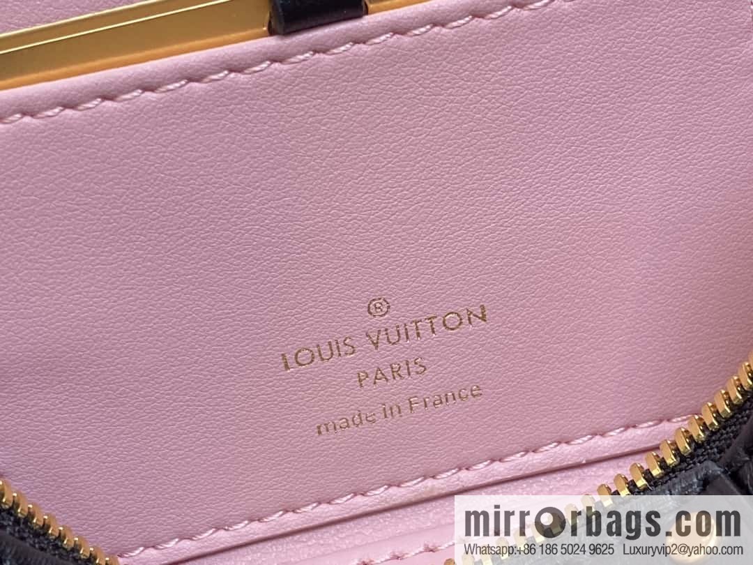 [Boutique‑grade] M25123 black, full leather embossed cosmetic bag series, variable size chip version M25219 white M25123 black, this Vanity small handbag.