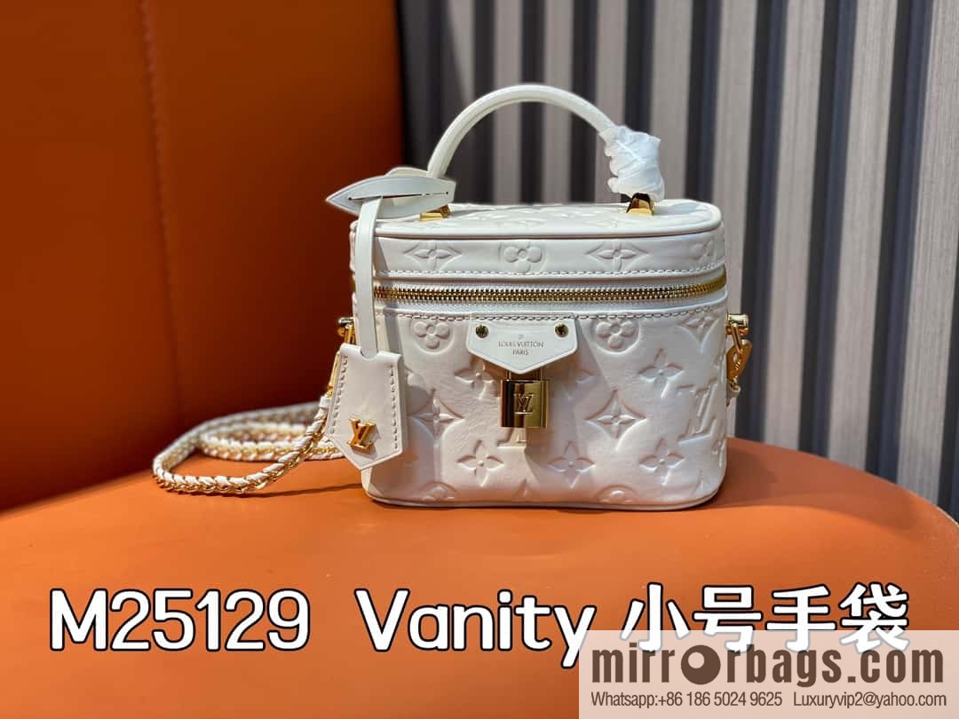 [Boutique‑grade] M25129 white, full leather embossed cosmetic bag series, variable size chip version M25219 white M25123 black, this Vanity small handbag.