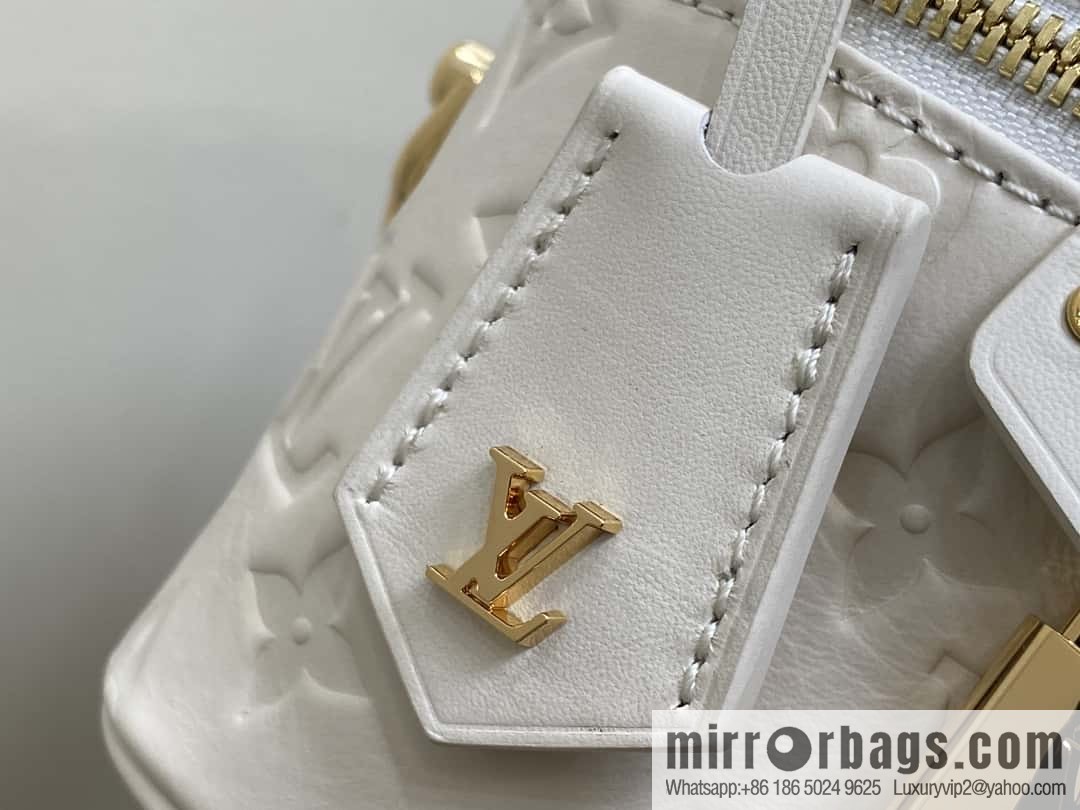 [Boutique‑grade] M25129 white, full leather embossed cosmetic bag series, variable size chip version M25219 white M25123 black, this Vanity small handbag.