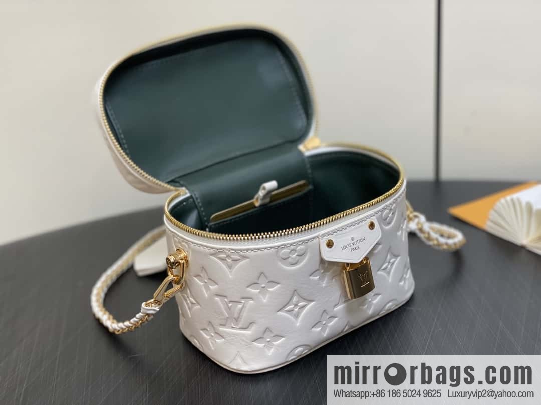 [Boutique‑grade] M25129 white, full leather embossed cosmetic bag series, variable size chip version M25219 white M25123 black, this Vanity small handbag.