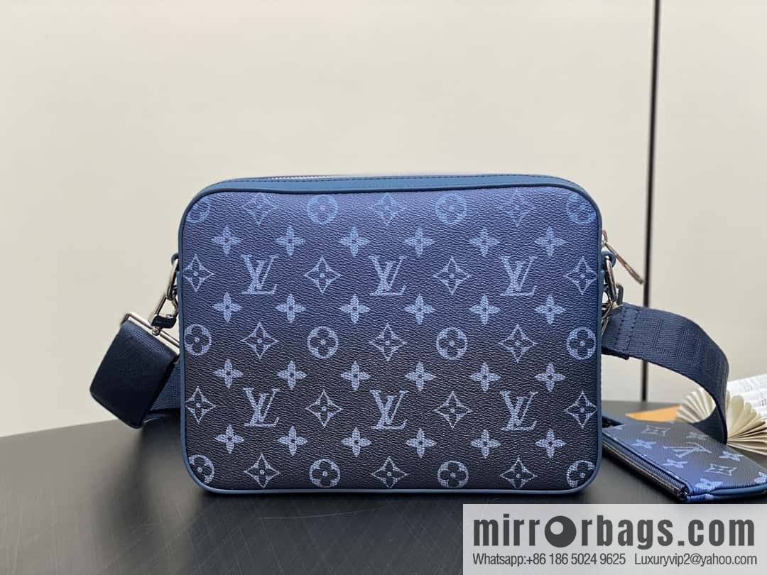 [Premium‑quality] M11592 blue gradual change men's bag three-piece series, variable code chip version, the latest Trio mailman bag