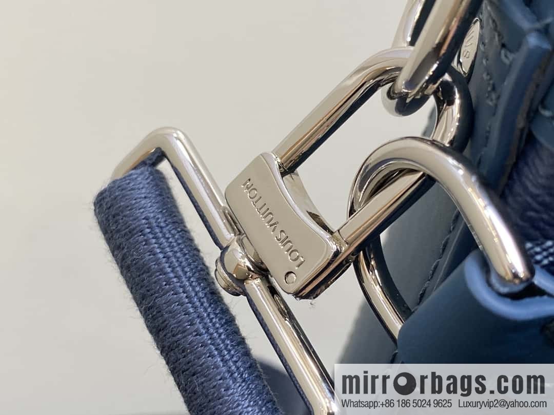 [Premium‑quality] M11592 blue gradual change men's bag three-piece series, variable code chip version, the latest Trio mailman bag