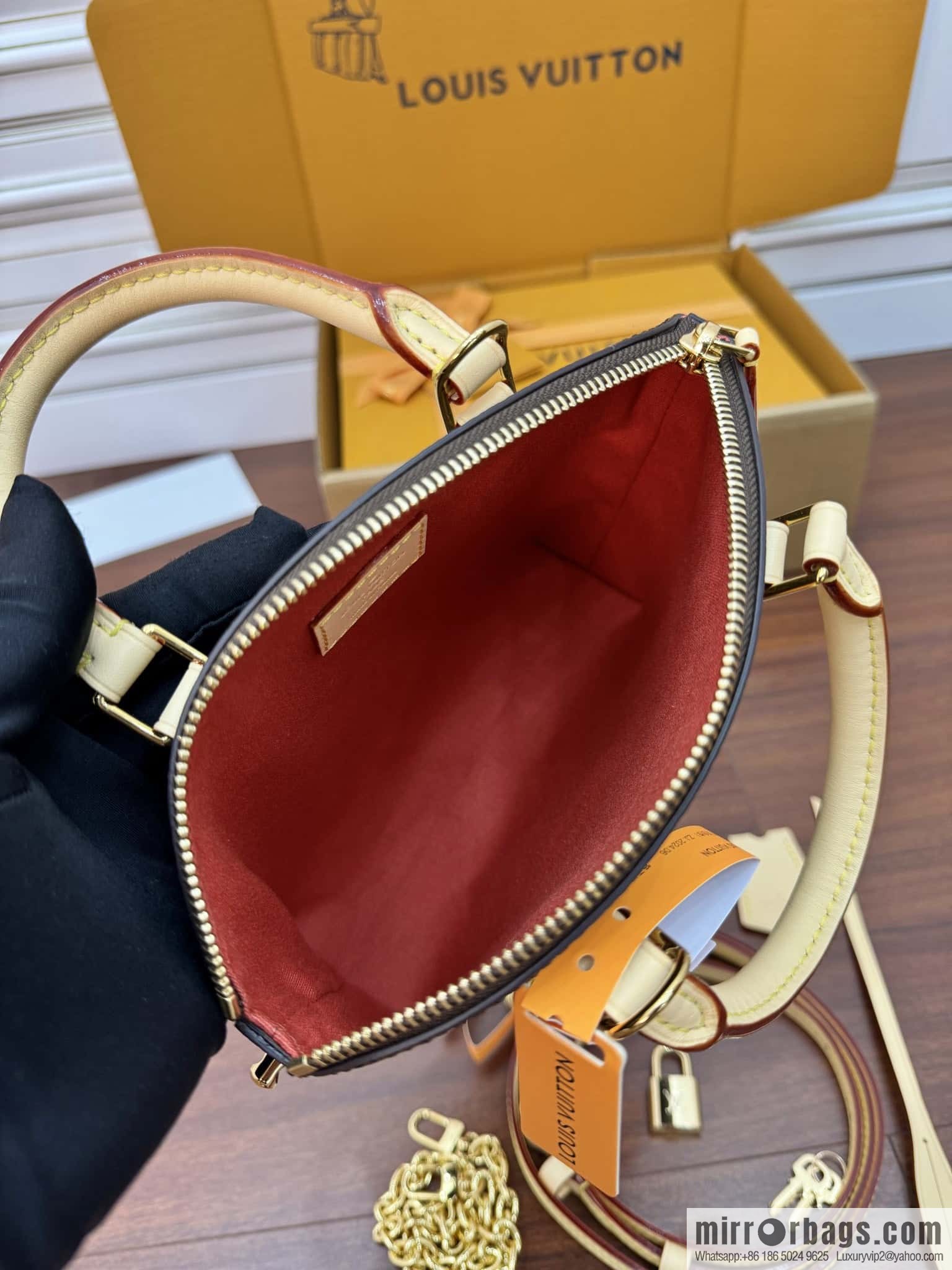 LV M12019 Lockit BB