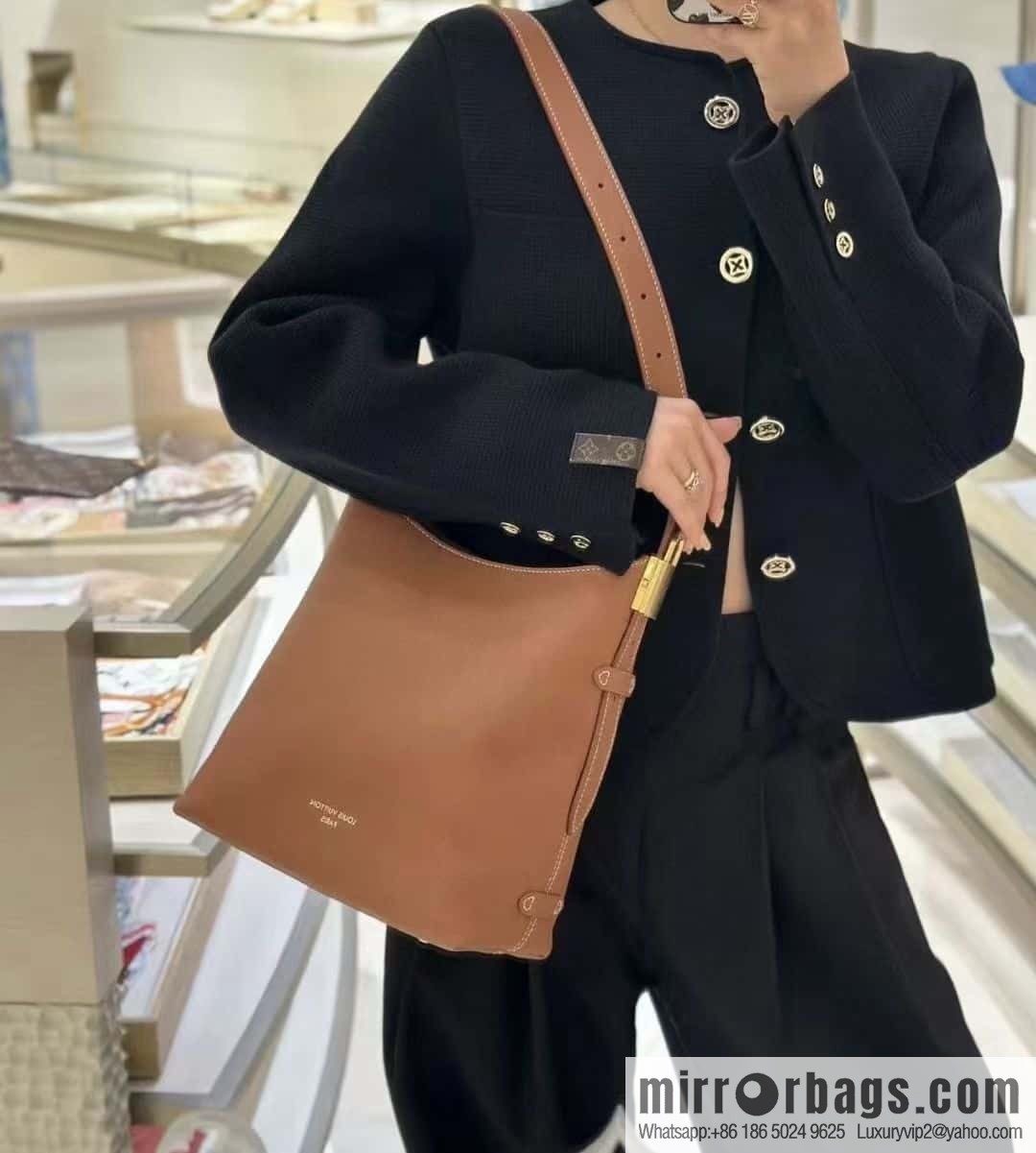 LV M25354 Low Key Hobo PM