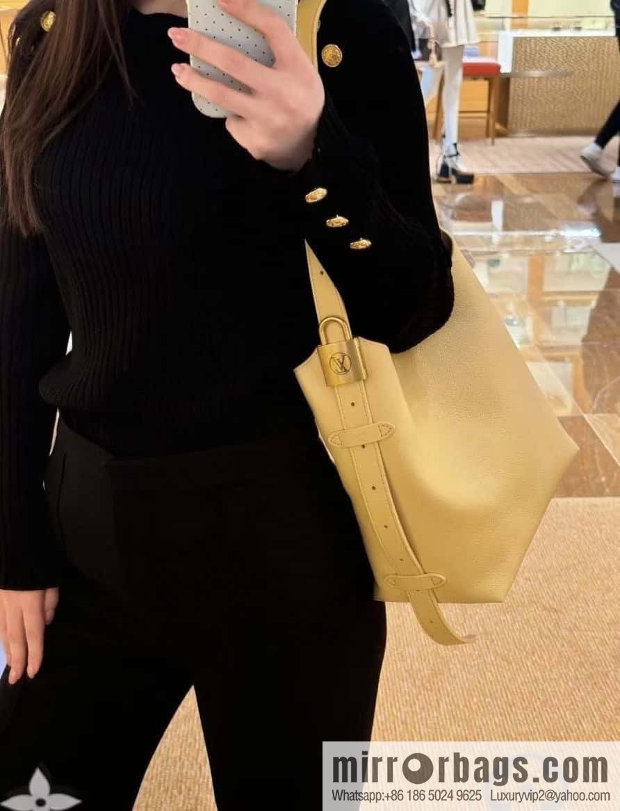 LV M25353 New Low Key Hobo PM