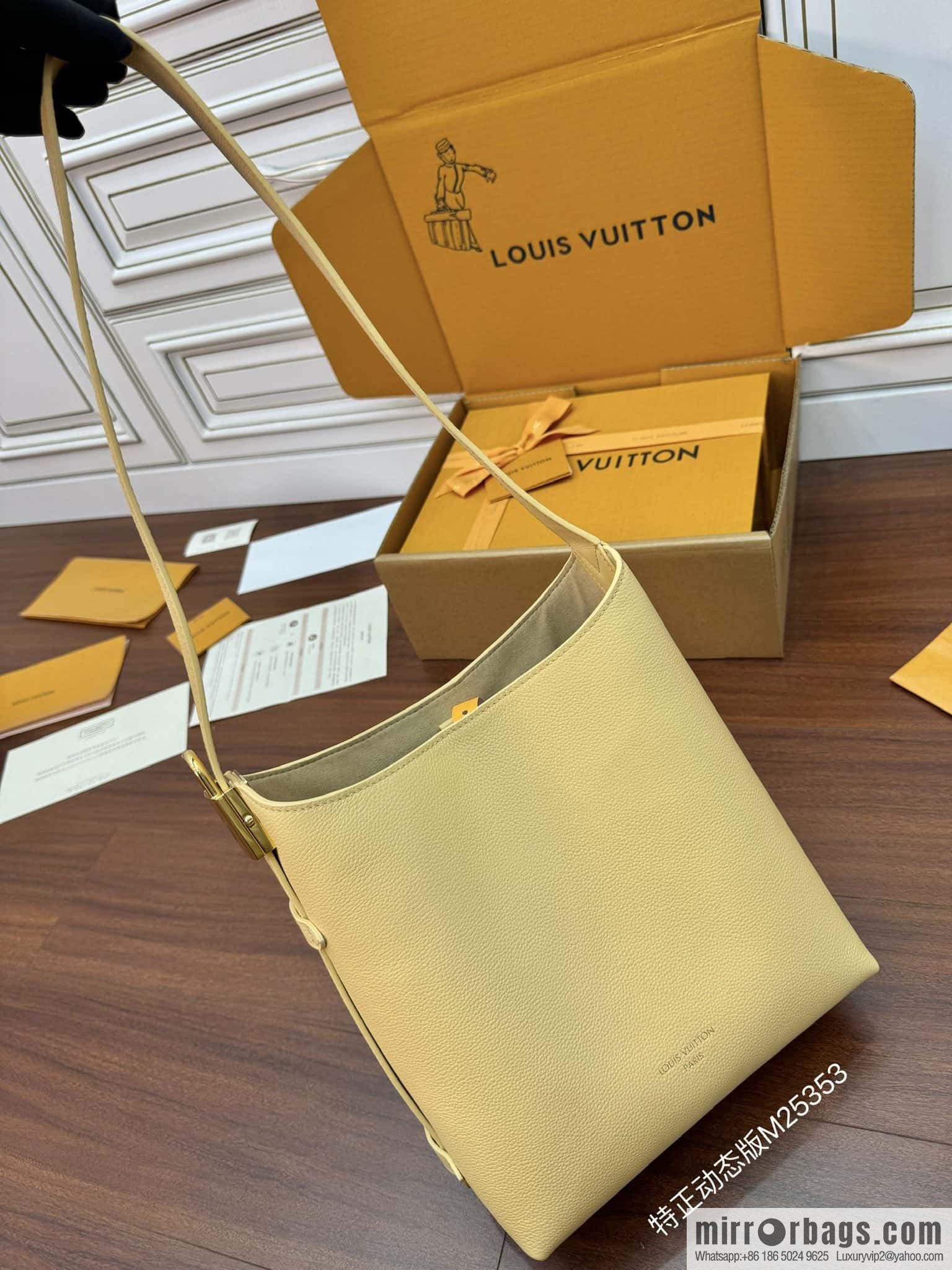 LV M25353 New Low Key Hobo PM