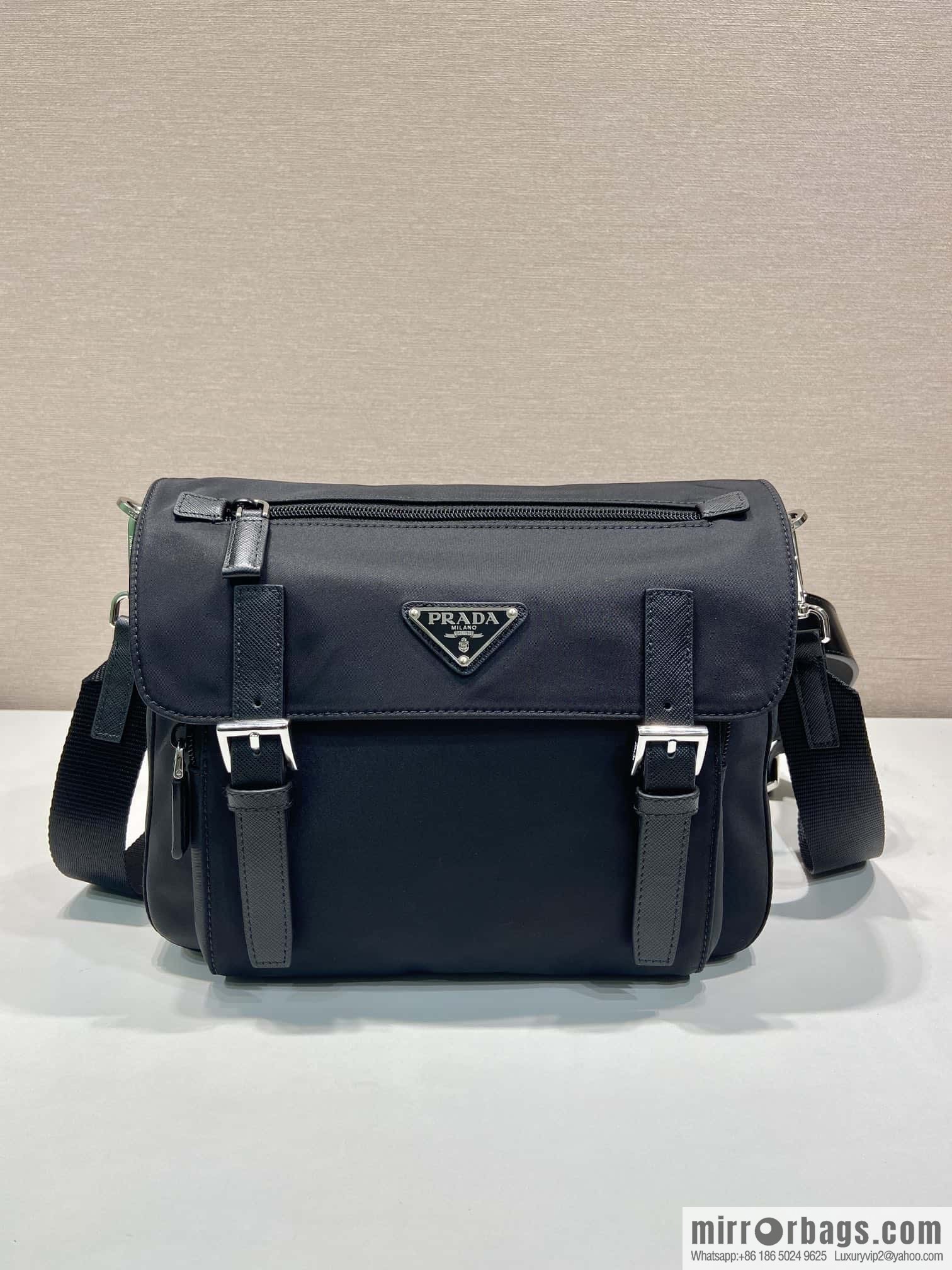PRADA 🎉 new mailman bag 🎉 2VD071 plus belt