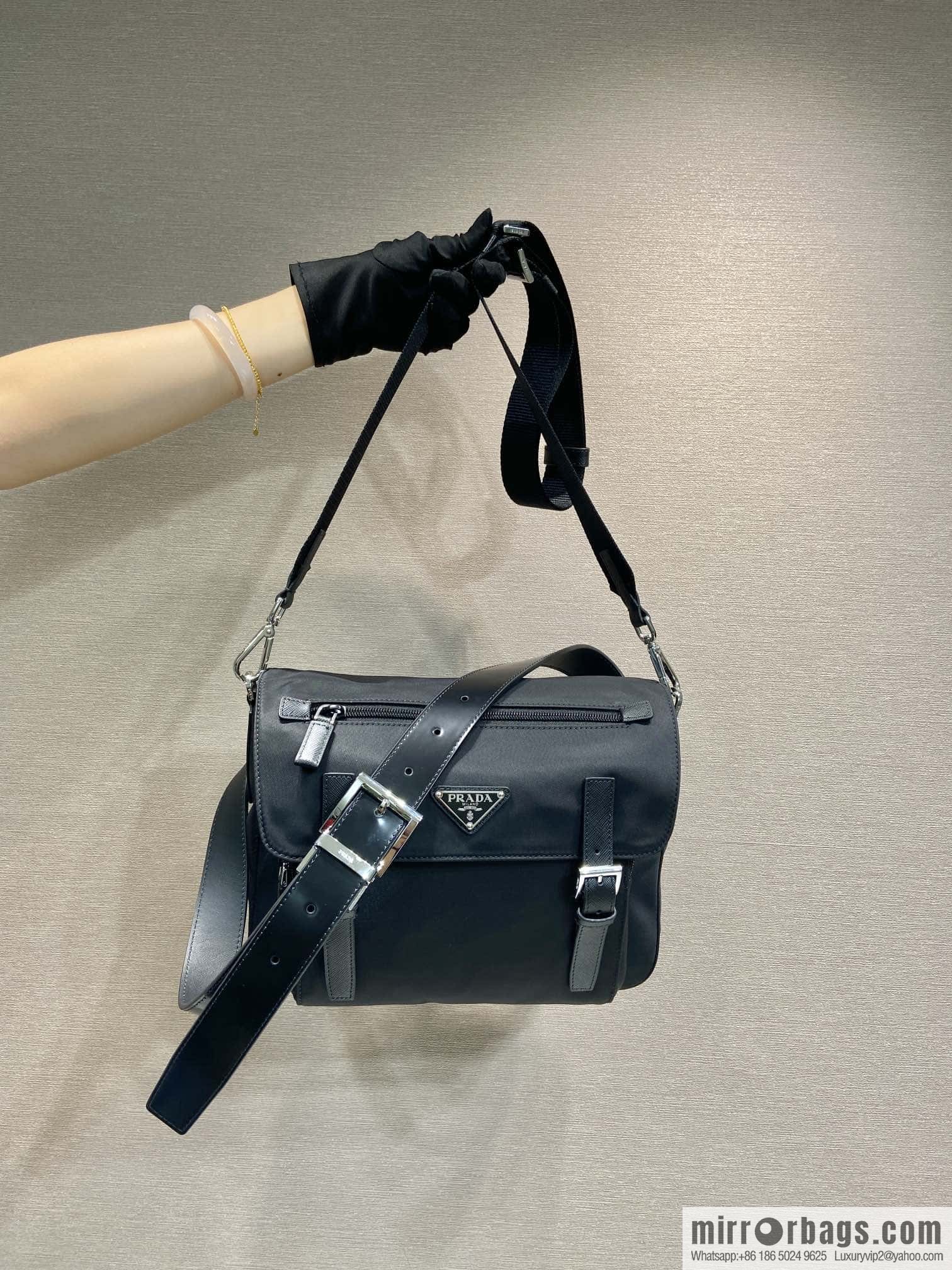 PRADA 🎉 new mailman bag 🎉 2VD071 plus belt