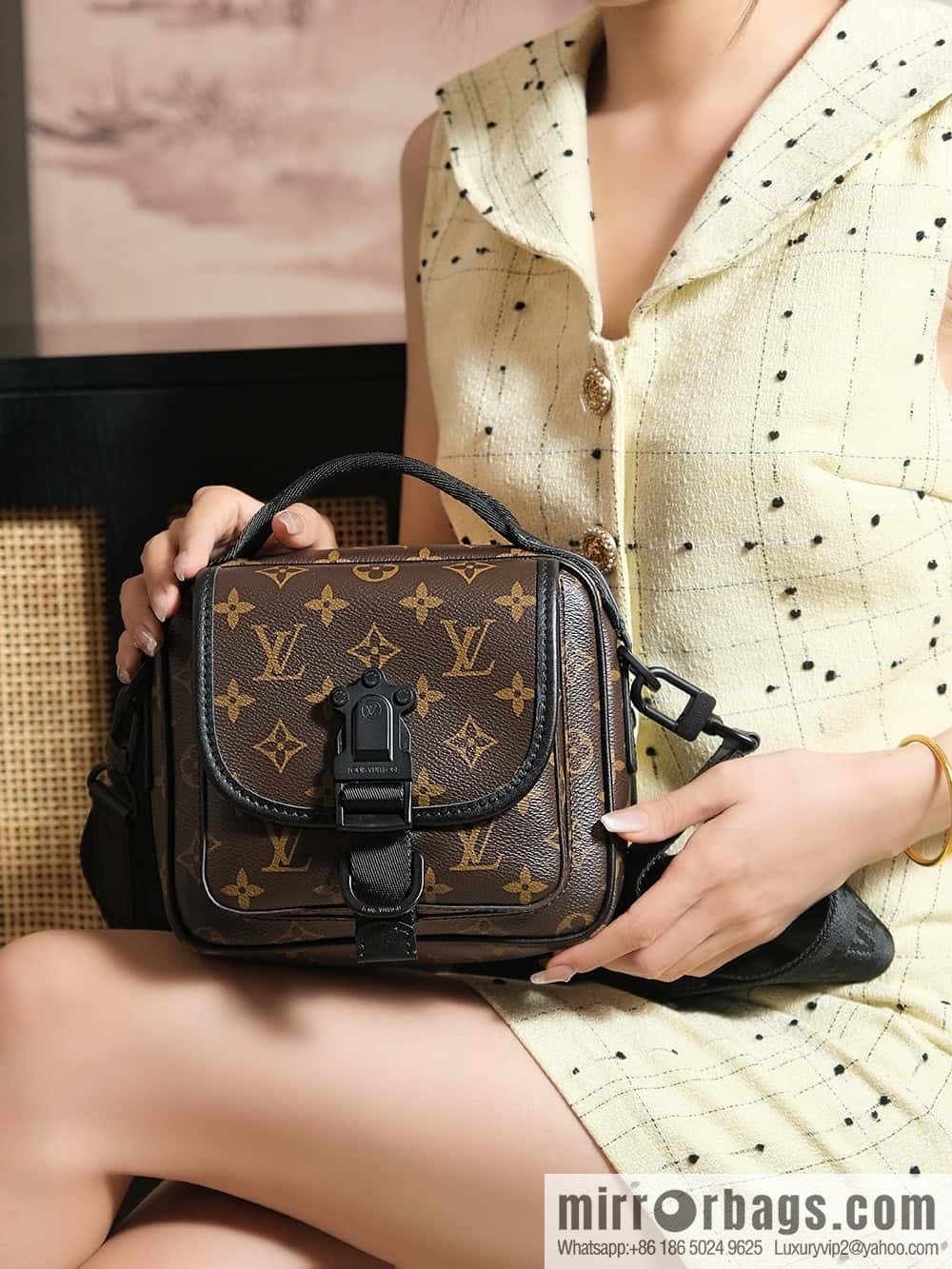 LV πππππ chip rhombus code messenger bag series #M