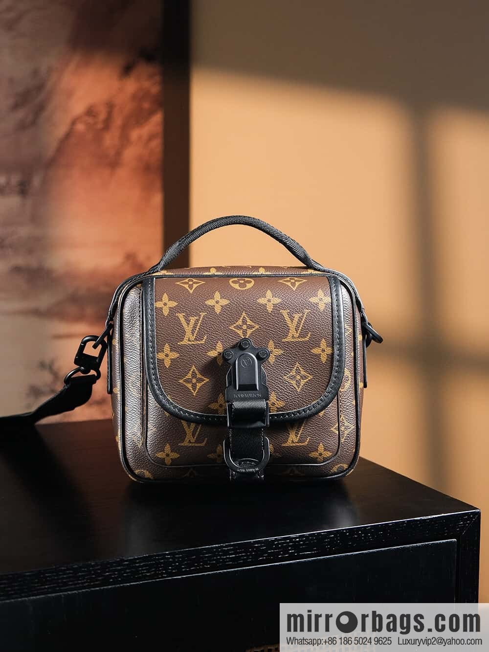 LV πππππ chip rhombus code messenger bag series #M