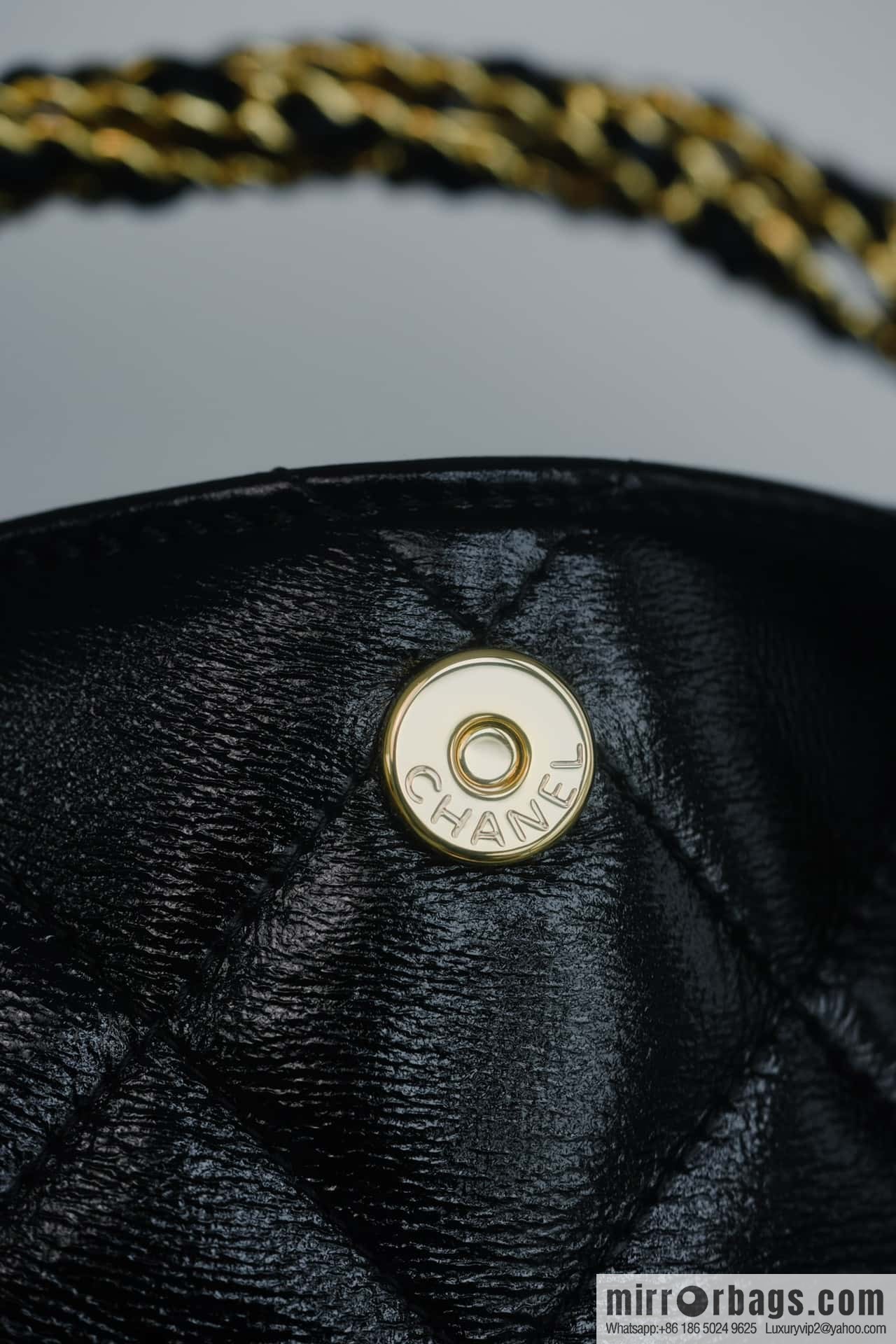 CHANEL 24b new thick chain handle, lunch box bag, black π€ AP4189 B17675 NZG79