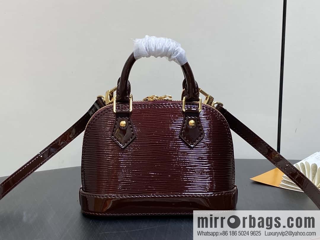 [Boutique‑grade] M81945 burgundy patent leather, patent leather shell bag series Nano Alma shell handbag M81945 83282 water ripple (mirror patent leather) classic Alma handbag