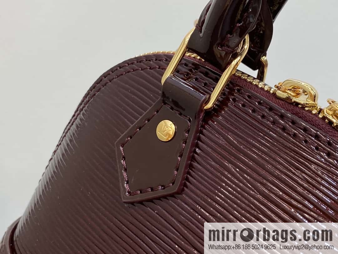 [Boutique‑grade] M81945 burgundy patent leather, patent leather shell bag series Nano Alma shell handbag M81945 83282 water ripple (mirror patent leather) classic Alma handbag