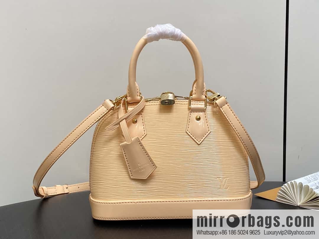 [Boutique‑grade] M40301 apricot patent leather, water ripple shell bag series Alma shell BB handbag
