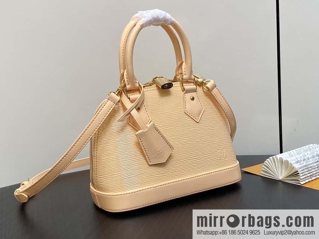 [Boutique‑grade] M40301 apricot patent leather, water ripple shell bag series Alma shell BB handbag