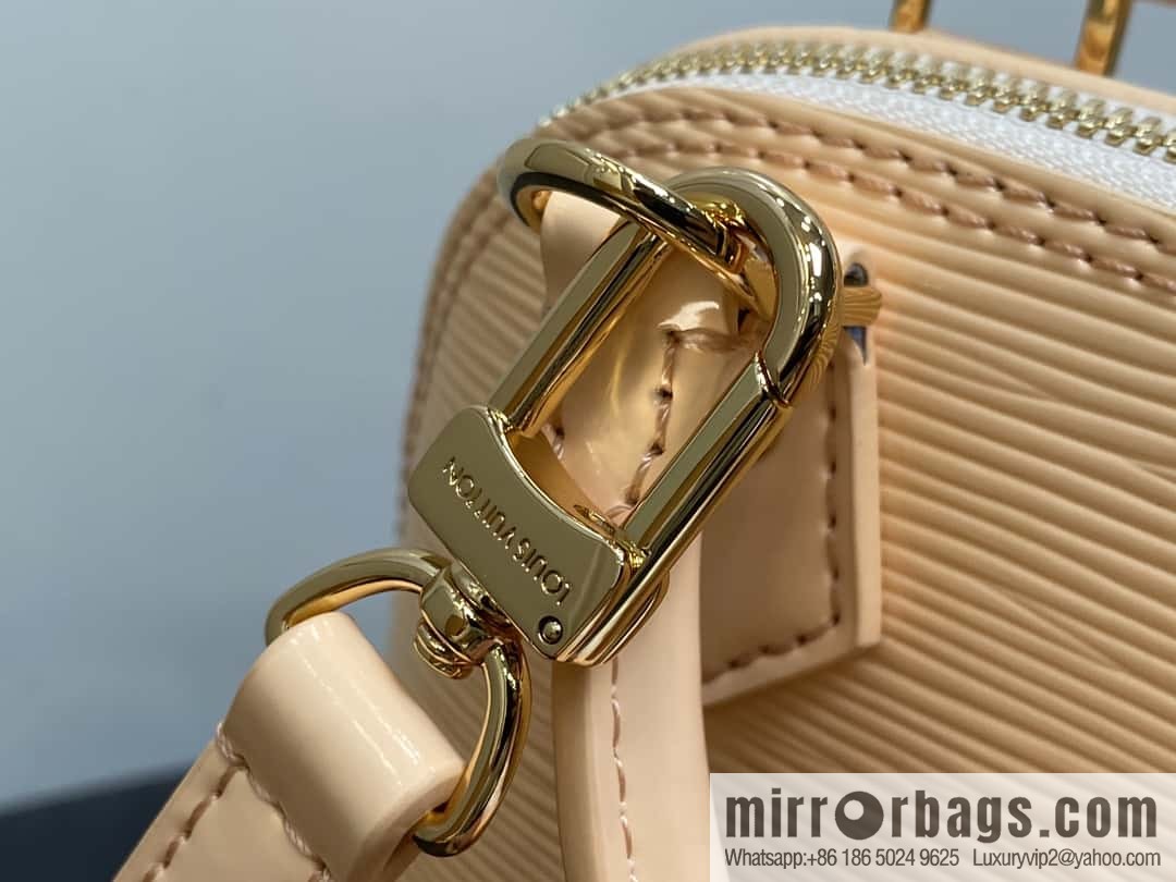 [Boutique‑grade] M81945 apricot patent leather, patent leather shell bag series Nano Alma shell handbag