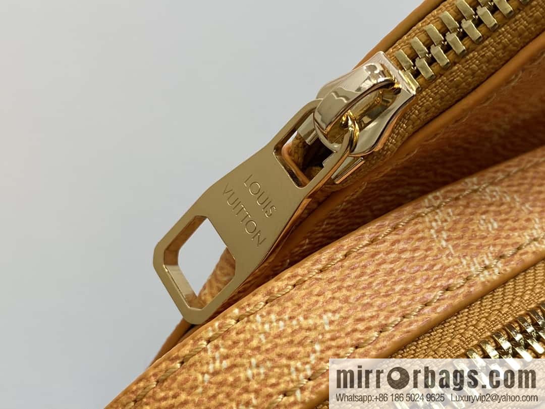 [Boutique‑grade] M12869 yellow (silk screen) men's bag breast bag series Avenue Slingbag NM handbag