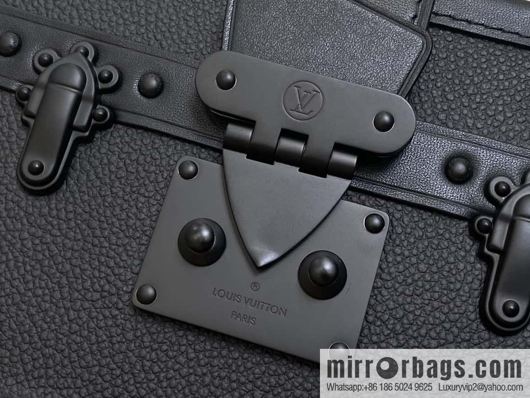 [Boutique‑grade] M24303 black black buckle, box bag series PETITE MALLE handbag