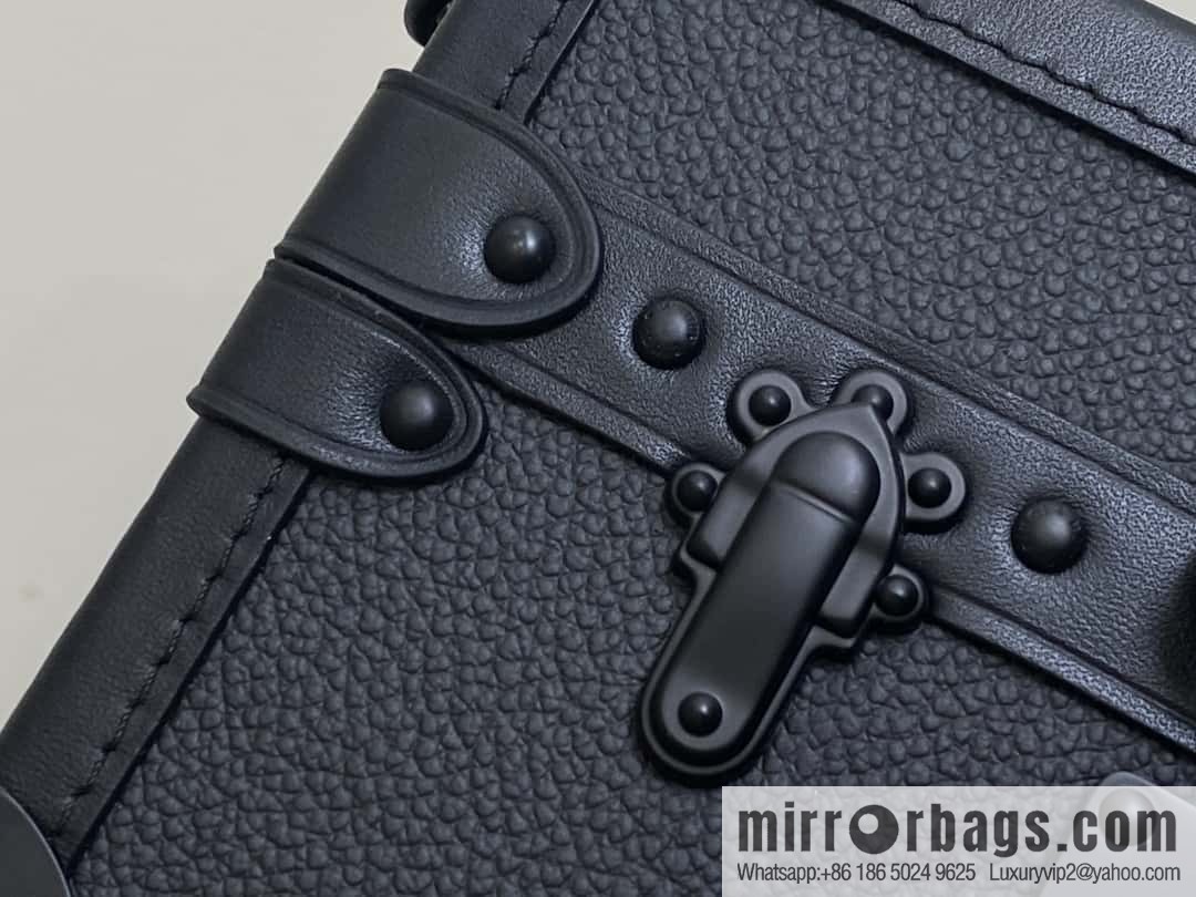 [Boutique‑grade] M24303 black black buckle, box bag series PETITE MALLE handbag