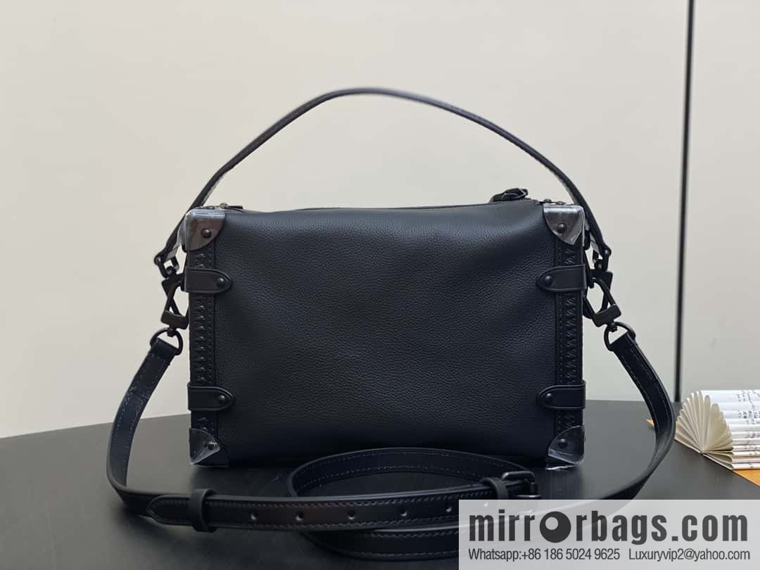 [Boutique‑grade] M24309 black buckle, full leather soft box bag series SIDE TRUNK medium handbag M46358
