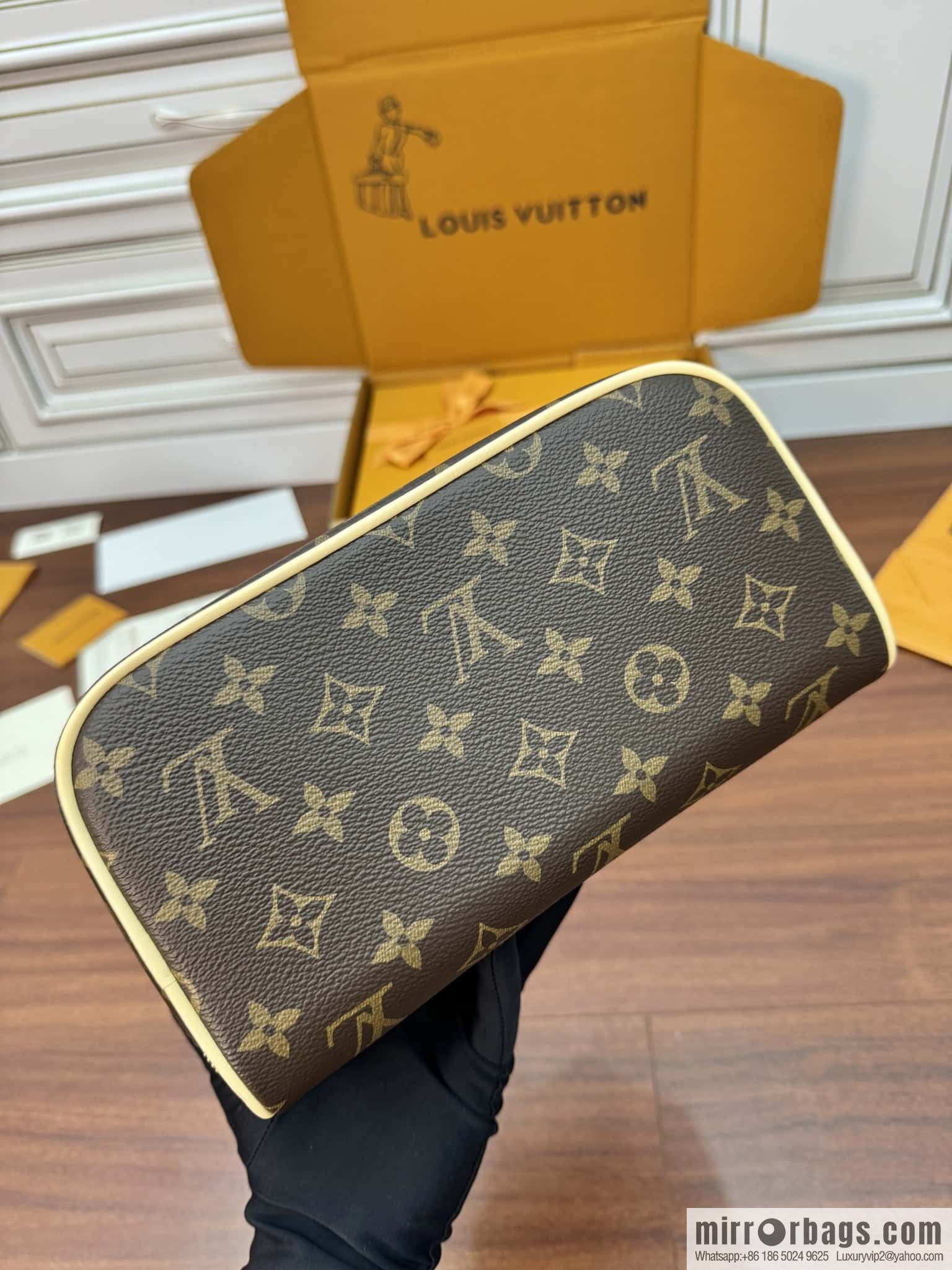 LV M11750 Toiletry Bag