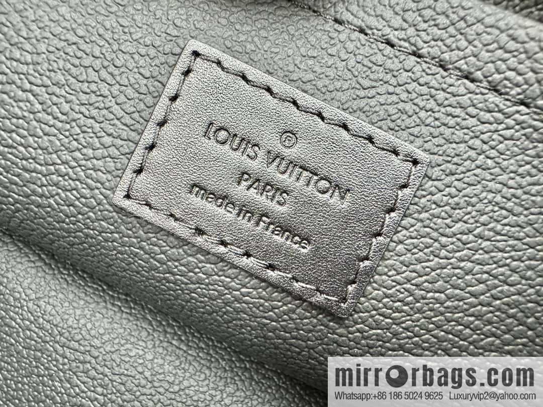 LV M11508 Toiletry Bag