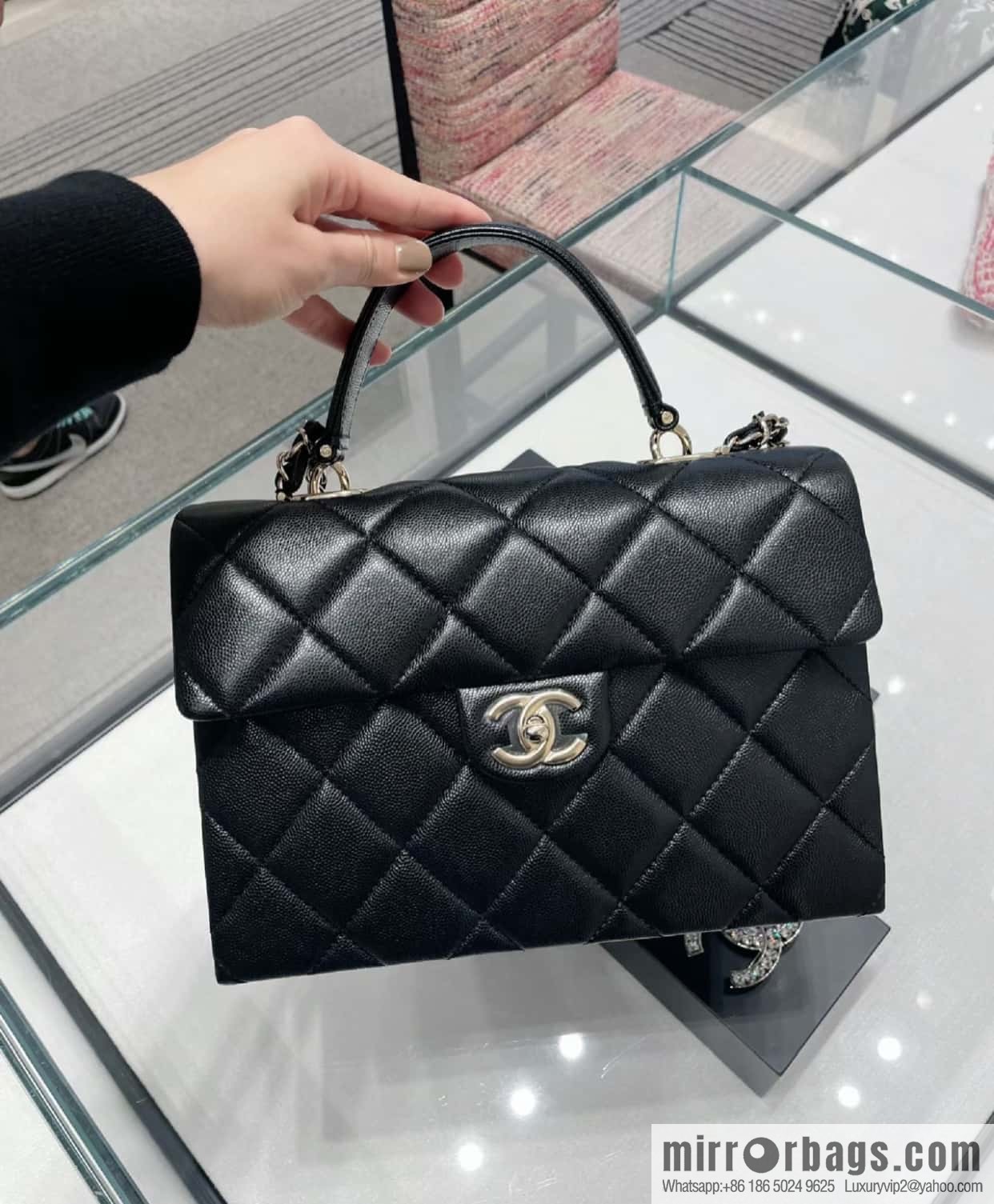 CHANEL 24p handle Kelly box, black large AS4712