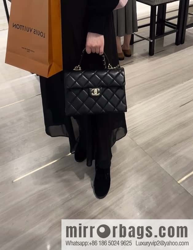 CHANEL 24p handle Kelly box, black large AS4712