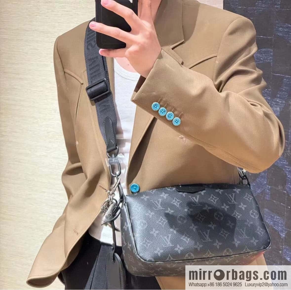 LV M11741 Pochette Accessoire XL