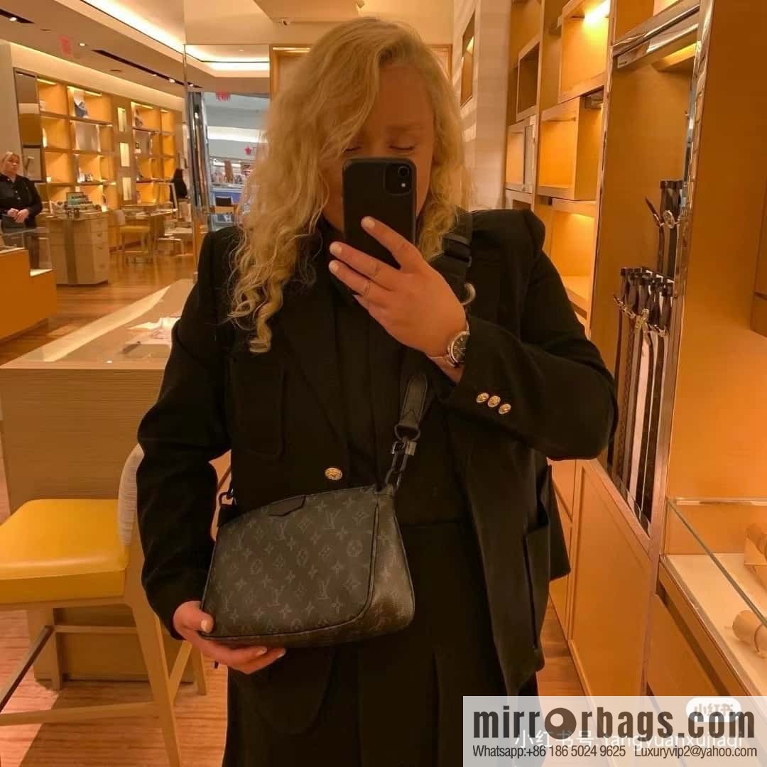 LV M11741 Pochette Accessoire XL