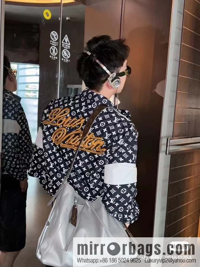 LV M12583 new CARRYALL DARK medium handbag of the season