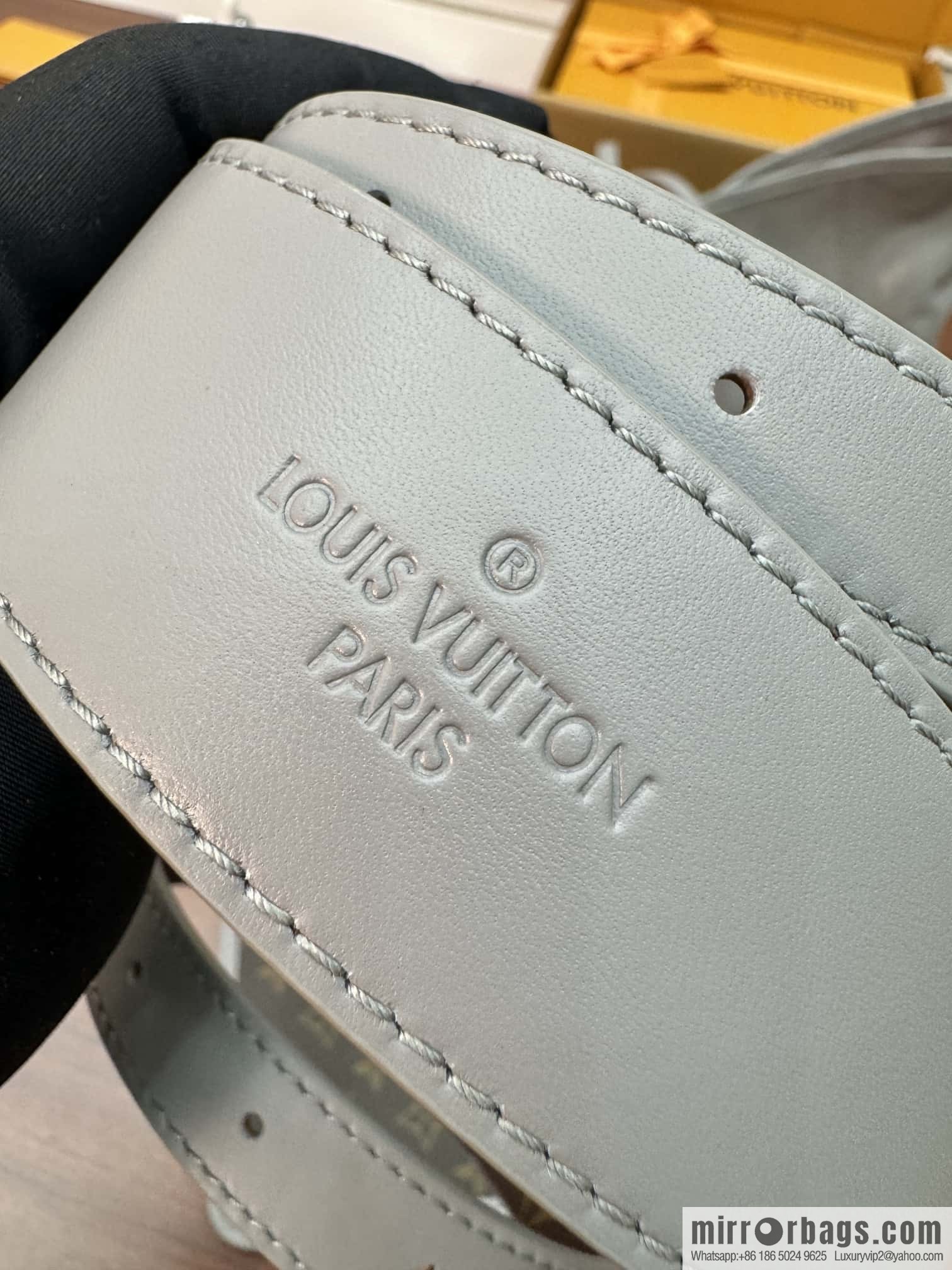 LV M12583 new CARRYALL DARK medium handbag of the season