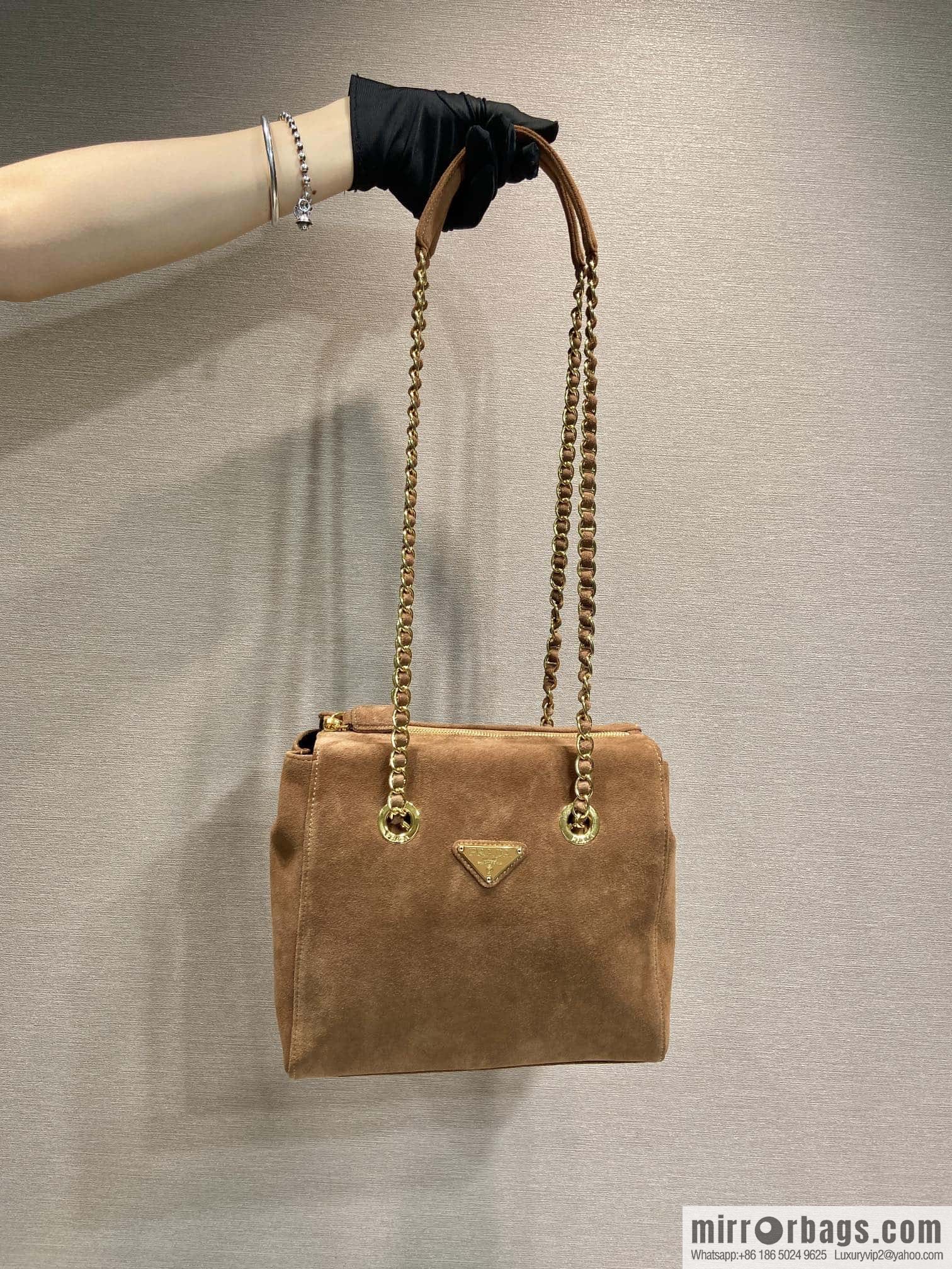 PRADA 🎉 🎉 1BD660 Suede