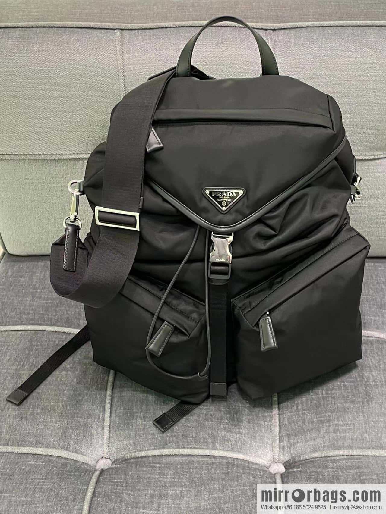 PRADA 🎉 new catwalk model 🎉 2VZ111 small shoulder back/shoulder bag