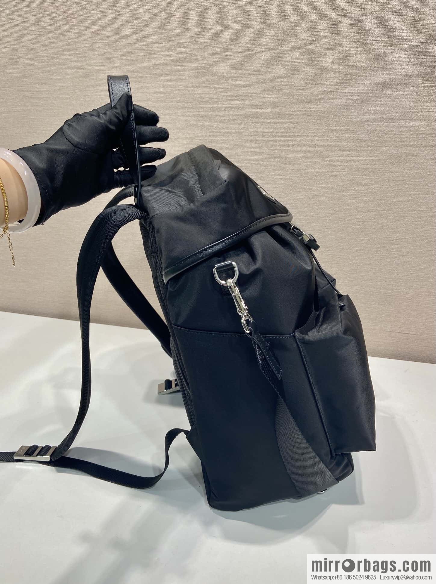 PRADA 🎉 new catwalk model 🎉 2VZ111 small shoulder back/shoulder bag
