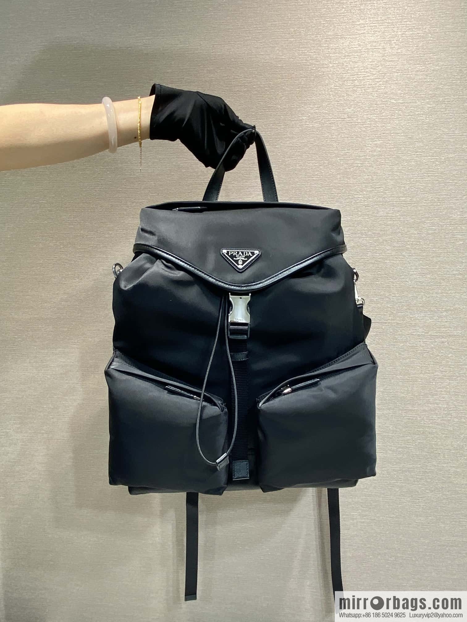 PRADA 🎉 new catwalk model 🎉 2VZ111 small shoulder back/shoulder bag
