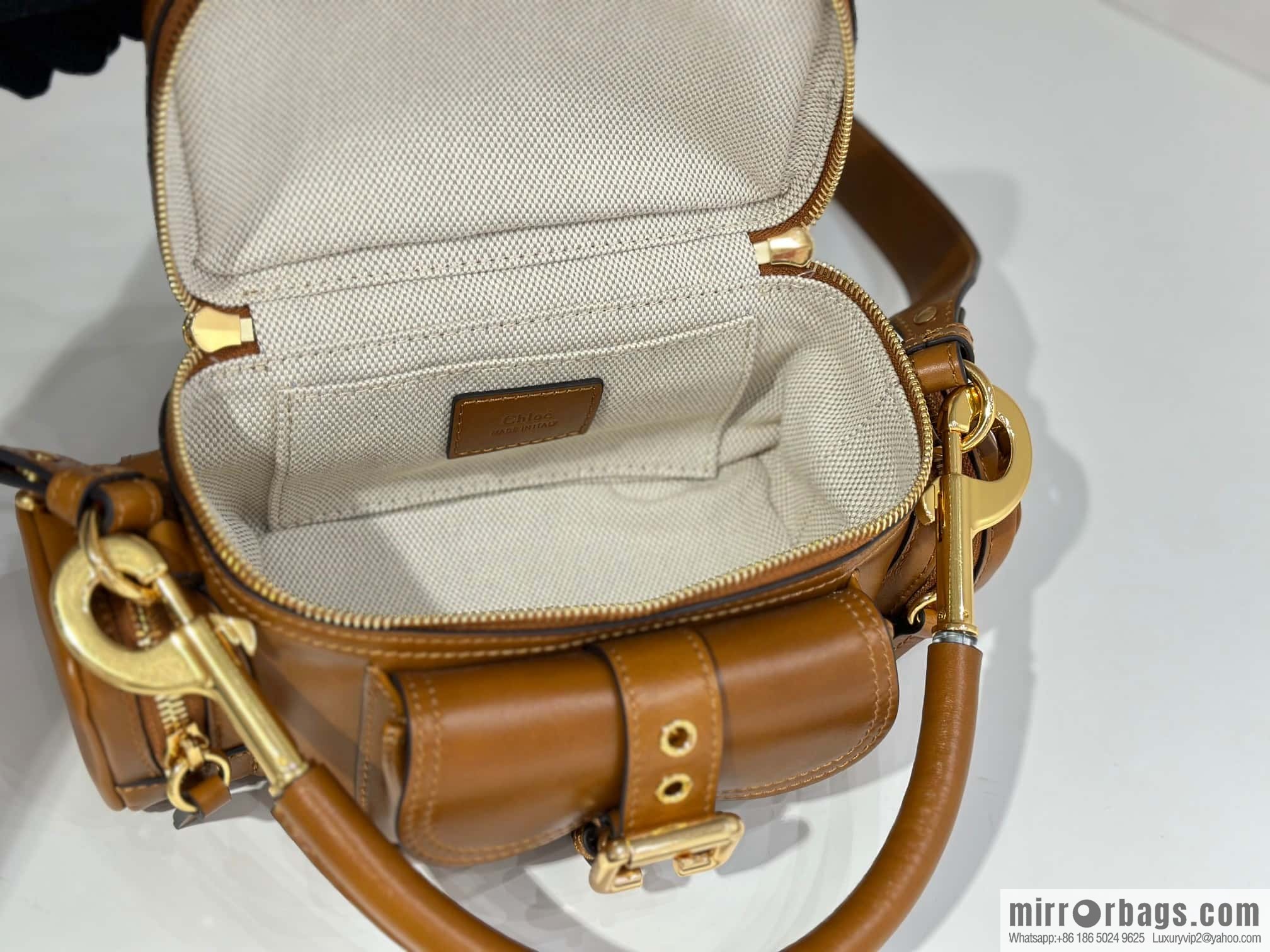 Chloe 2024 Autumn and Winter New Camera Bag W0653 Brown