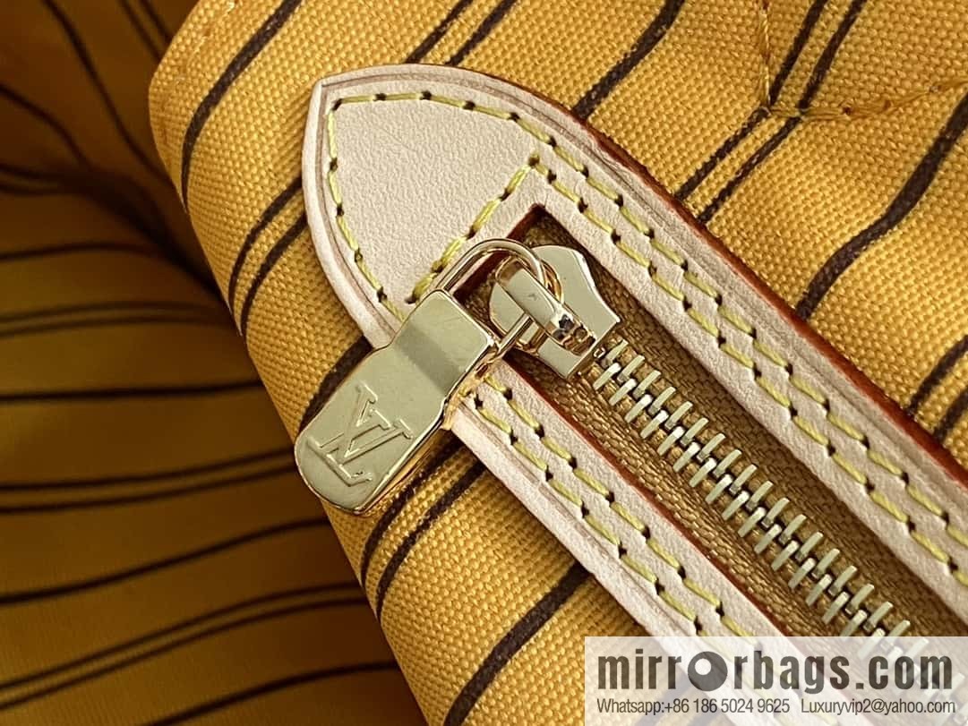 [Premium‑quality] M11947 presbyopia yellow, available on both sides, variable code chip version, shopping bag series NEVERFULL medium handbag