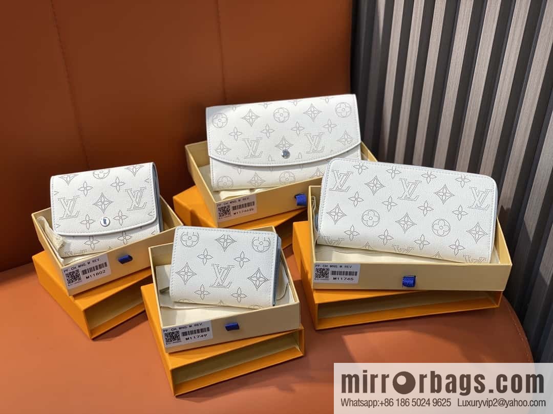 [Boutique‑grade] M11749 white hollow, full leather two-fold wallet series Clea wallet M80817 11749 white (hollow)